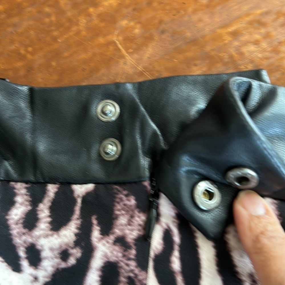 Robert Rodriguez Leather Waistband Leopard Skirt Size 14 - Picture 4 of 6